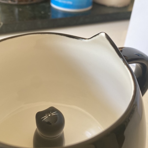 Adorable Black Cat Mug - Picture 4 of 9